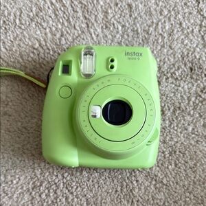 Fujifilm Instax Mini 9 Instant Camera - Lime Green